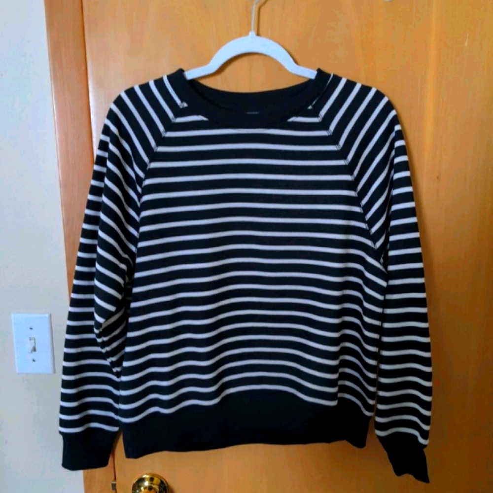 Old Navy Women's Crewneck Sweatshirt